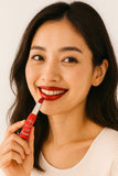 Crème à lèvres couleur rouge